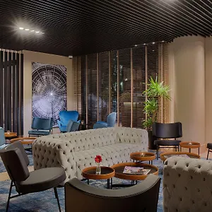 4* מלון Radisson Blu