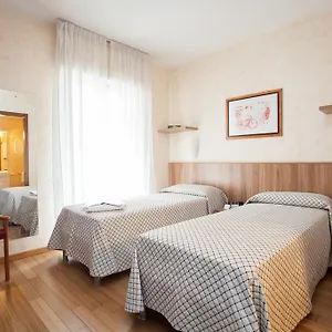 Appart hôtel Desenzano, Milan